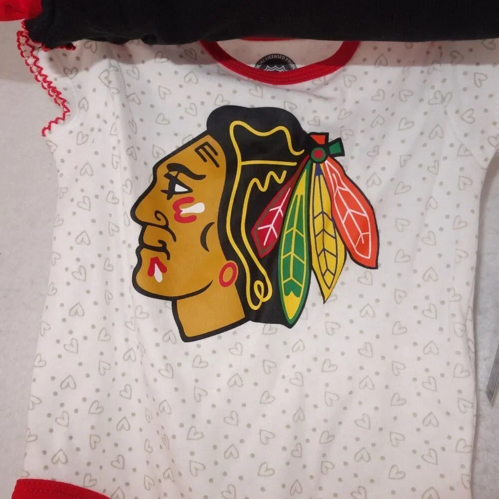 NEW NHL Chicago Blackhawks 3 Piece Bodysuit Set One Piece Baby Size 6-9 Months